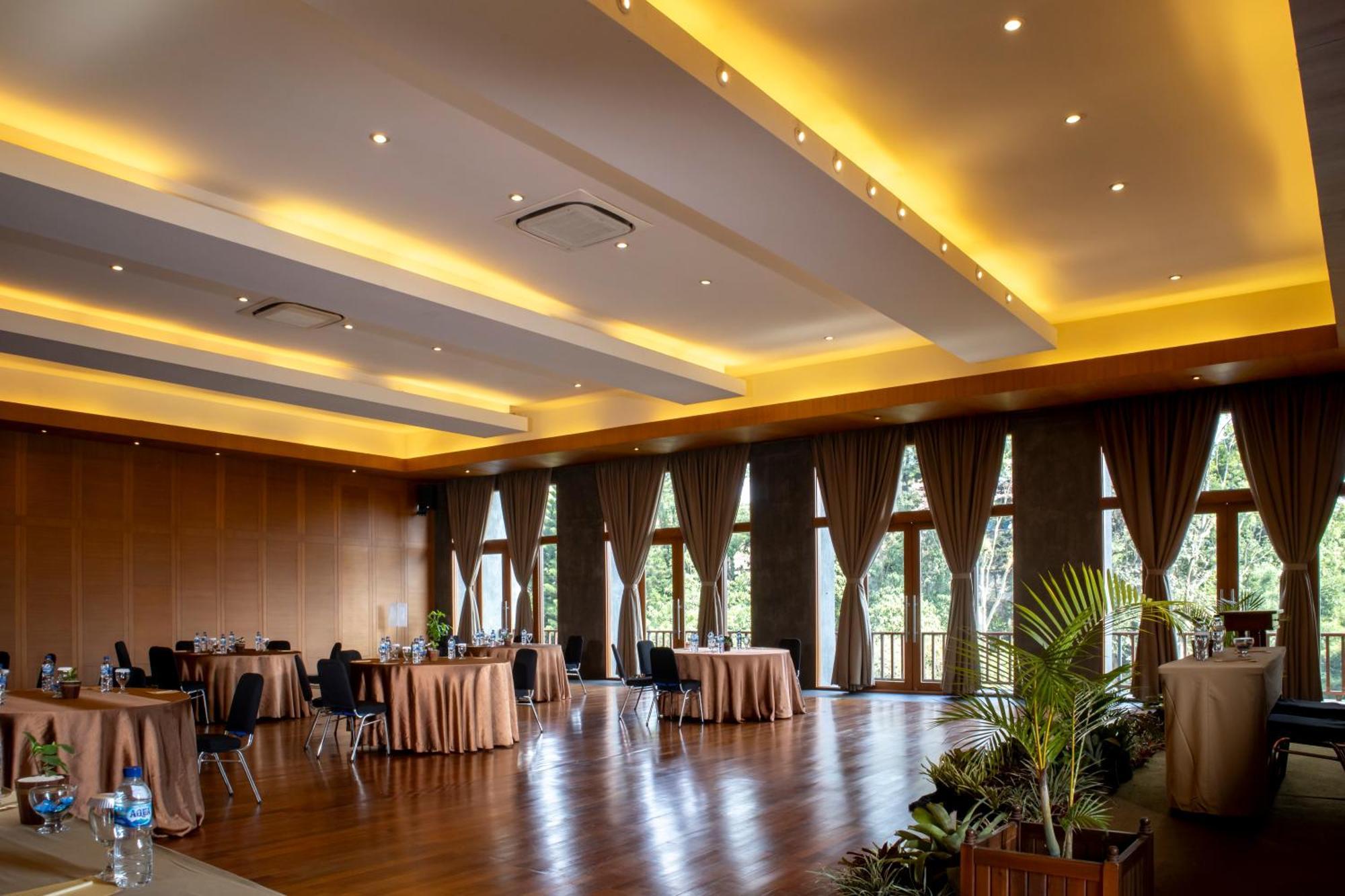 Sangria Resort And Spa Lembang Kültér fotó